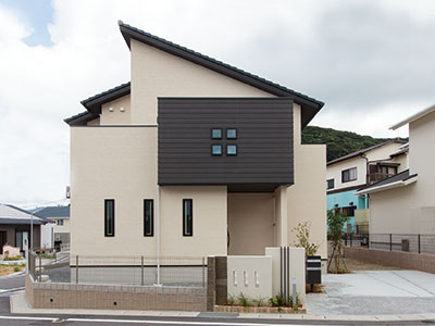 居心地の良さと人をつなげる地域に寄り添った新〈蔦屋書店〉福岡・六本松に堂々誕生!