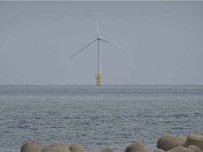 浮体式洋上風力発電「はえんかぜ」（五島）