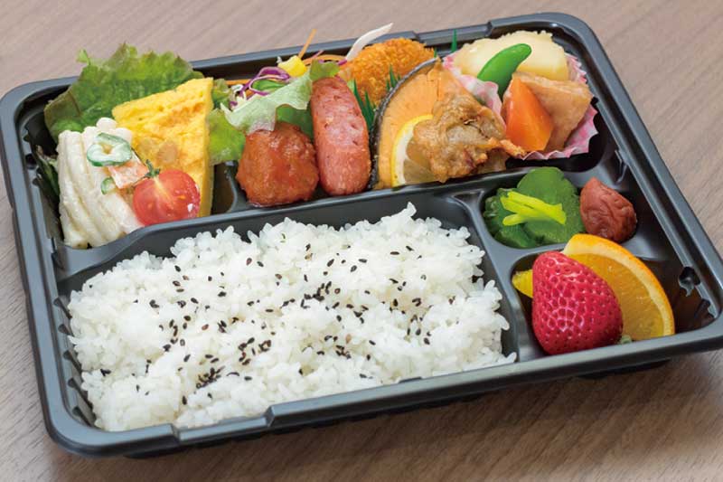 ホテルバイキングの美味しさを手軽に<br>おかずたっぷり！おトクな日替わり弁当