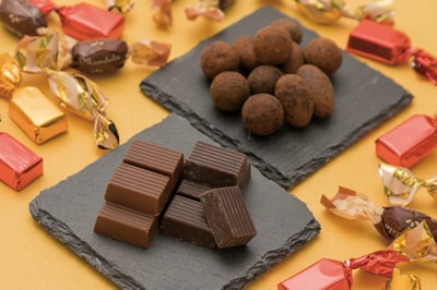 〈チョコレート市場〉チョコレート量り売り