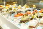 〈ホテルロータスハウス〉<br>LOUTUS CAFE HUNGRY’S
