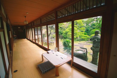 中の茶屋（清水崑展示館）