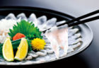 〈ハマグチバル SKILLET〉魚介たっぷりのブイヤベースとスキレット料理で おいしく楽しい宴席