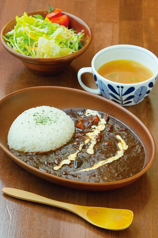 Cafe&Bar SORASIDO　長崎県長崎市住吉町6ｰ12 中通市場2F　隠れ家的なカフェ＆バー　カレー　ランチ　カフェタイム