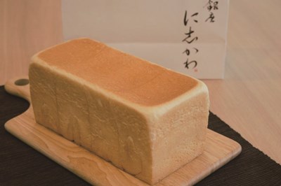 食材の持つ旨みを存分に引き出した 唯一無二の高級食パンの店が大村に!