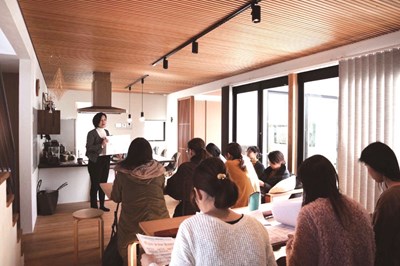 コミュニケーション力お話会 「みんなちがってみんないい」を開催中!