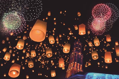 楽しむ イベント 佐世保市 スカイランタン セレブレーション 22 4 2 土 22 4 3 日 ながさきプレスwebマガジン 長崎のタウン情報誌公式サイト