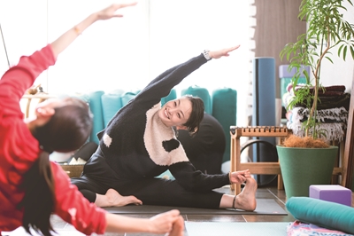 〈ヨガサロン〉Salon de yoga Kiranah