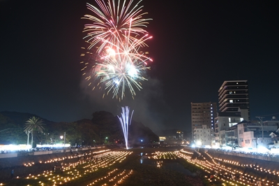 〈諫早市〉諫早 万灯川まつり　2024年7月25日（木）