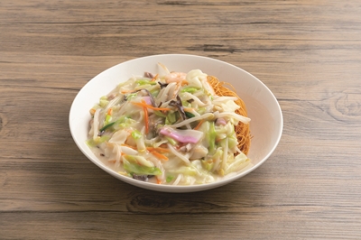 ちゃんぽんと双璧をなす、長崎名物「皿うどん」<br>パリパリ＆餡と絡み合う絶妙な食感もぜひ!