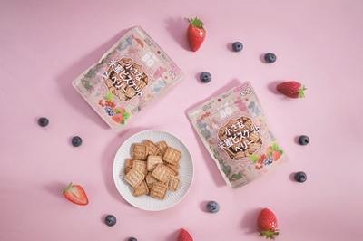 〈natural natural〉「小さな米蜜ビスケット ベリー」が ムーミン80周年限定デザインで新発売!