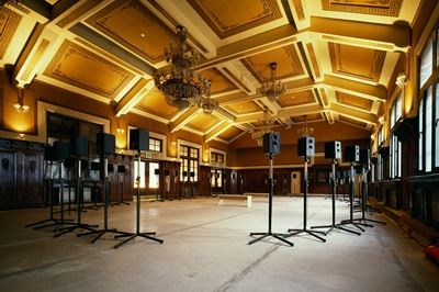 〈長崎市〉ジャネット・カーディフ 《40声のモテット》　2025年10月17日（金）～11月16日（日）