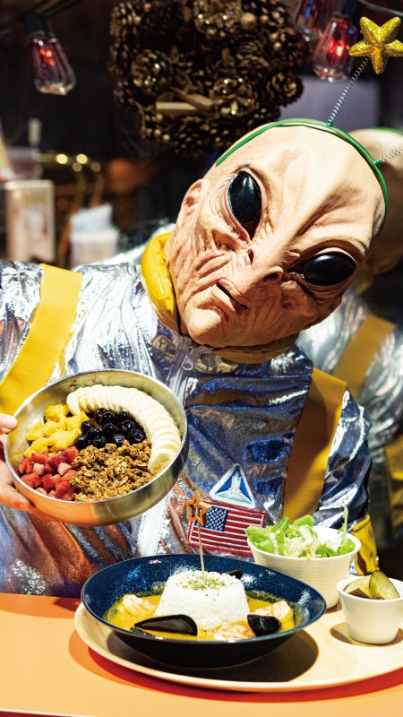 アサイーボウルの「スペースボウル」1,800円は無農薬アサイーを使いボリューム満点