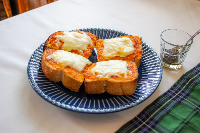 長崎高島トマトのピザトースト