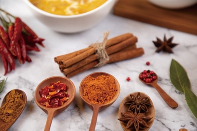 春にピッタリ!!からだに優しく健康になれる薬膳フルコースランチをお楽しみあれ