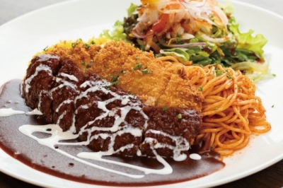 Rocca Rocca ー六花六歌ー　「トルコライス（スープ・ドリンク付）」1,400円。シェフは、長崎市内のレストランで勤めた経験を持ち、その頃からトルコライスのファンが多かったそう