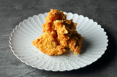 韓国発の大人気フライドチキンのお店が移転&パワーアップして再登場!