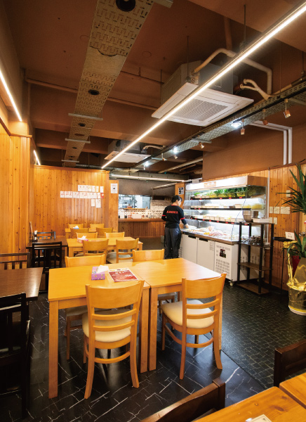 長崎麻辣燙 龍音亭の店内