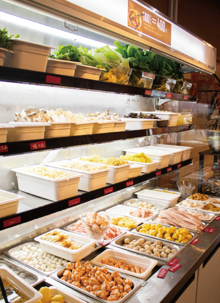 長崎麻辣燙 龍音亭の具材コーナー