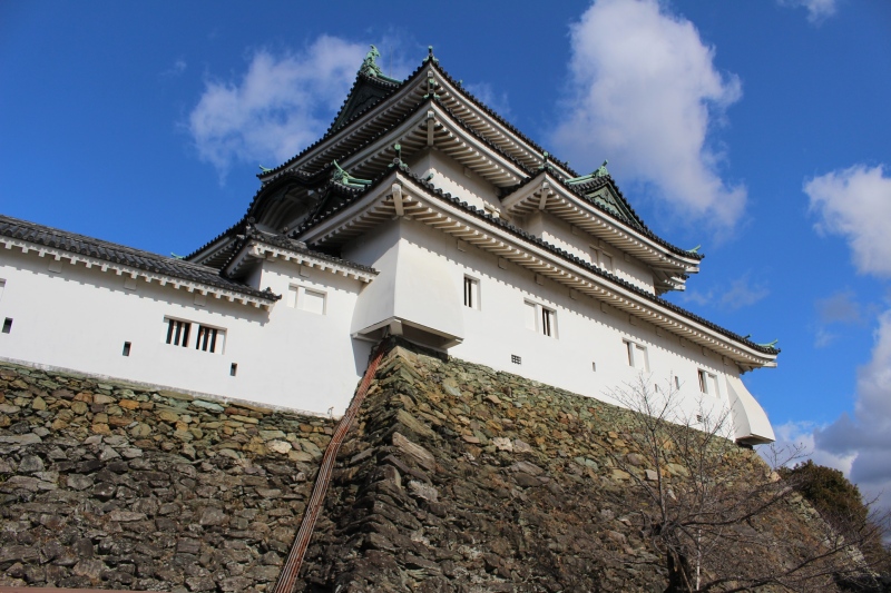 天守台石垣。戦争により天守は焼失しましたが、基盤である石垣の大部分は奇跡的に残ったそうです